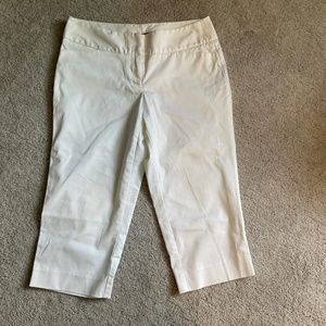 Brand new worthington white crop slacks size 6